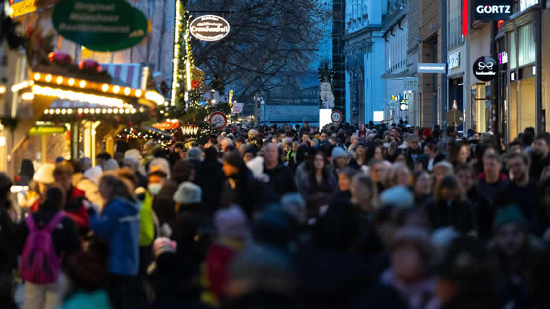 Die Fußgängerzone in der Münchner Innenstadt