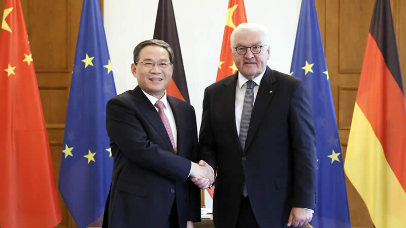 李强在柏林总统府会见德国总统施泰因迈尔