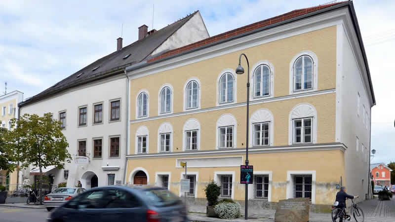 Adolf Hitler's birth house, Braunau am Inn, Austria 阿道夫·希特勒出生地