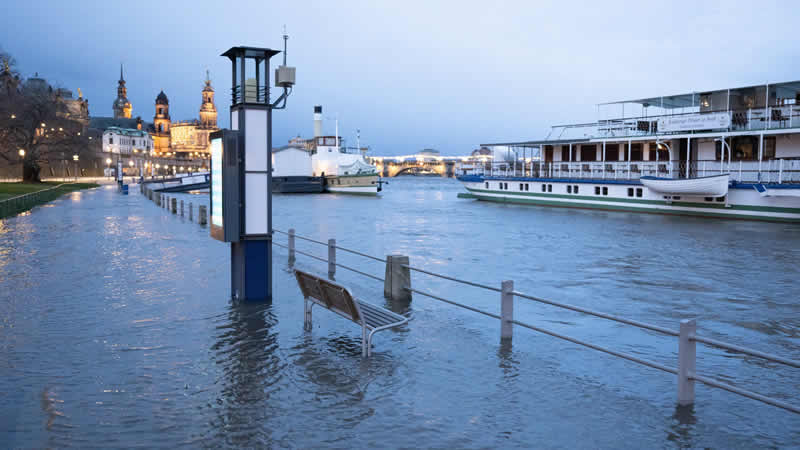 德国圣诞节遭遇洪水危机
