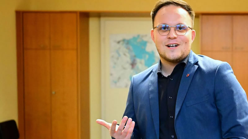 德国最年轻的市长卢卡斯·哈勒