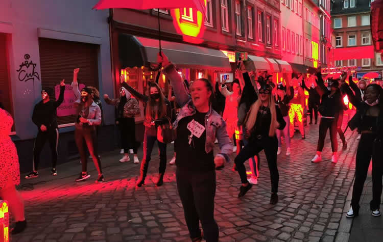 德国汉堡性工作者走上街头抗议营业禁令